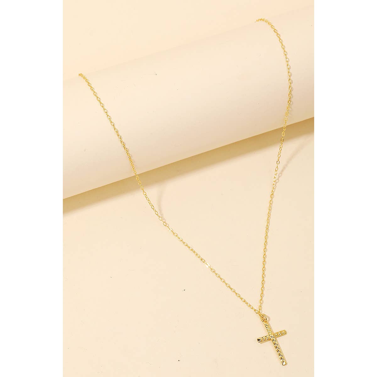 Dainty Chain Cross Pendant Necklace