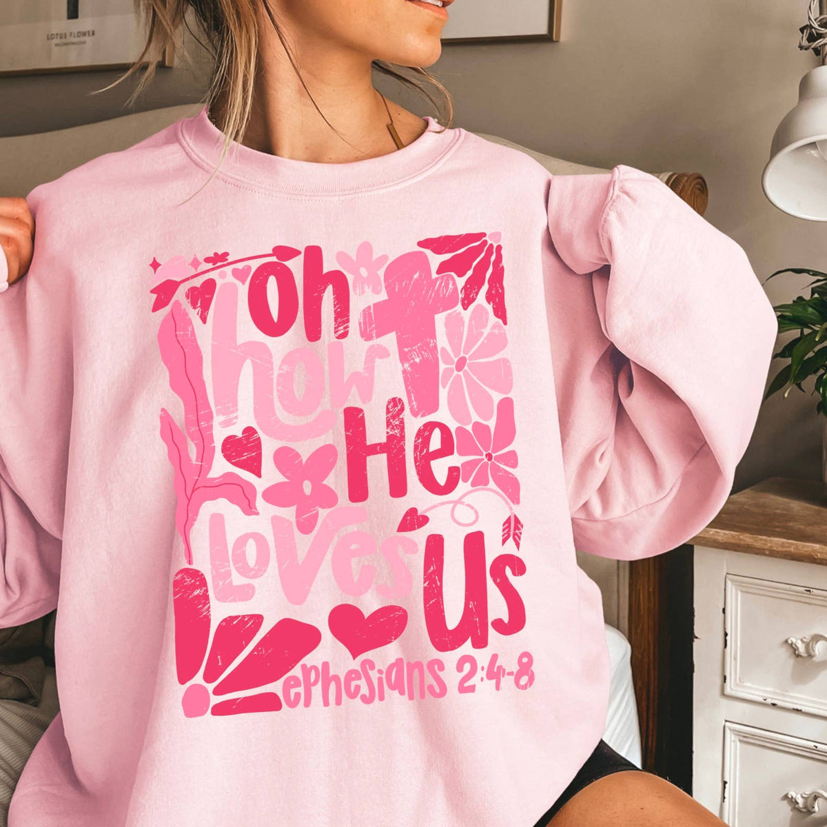 Oh How He Loves Us Floral Graphic Crewneck 